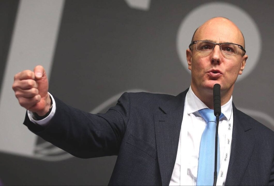    Чернышенко: операторам запретят бесконтрольно увеличивать тарифы выше инфляции