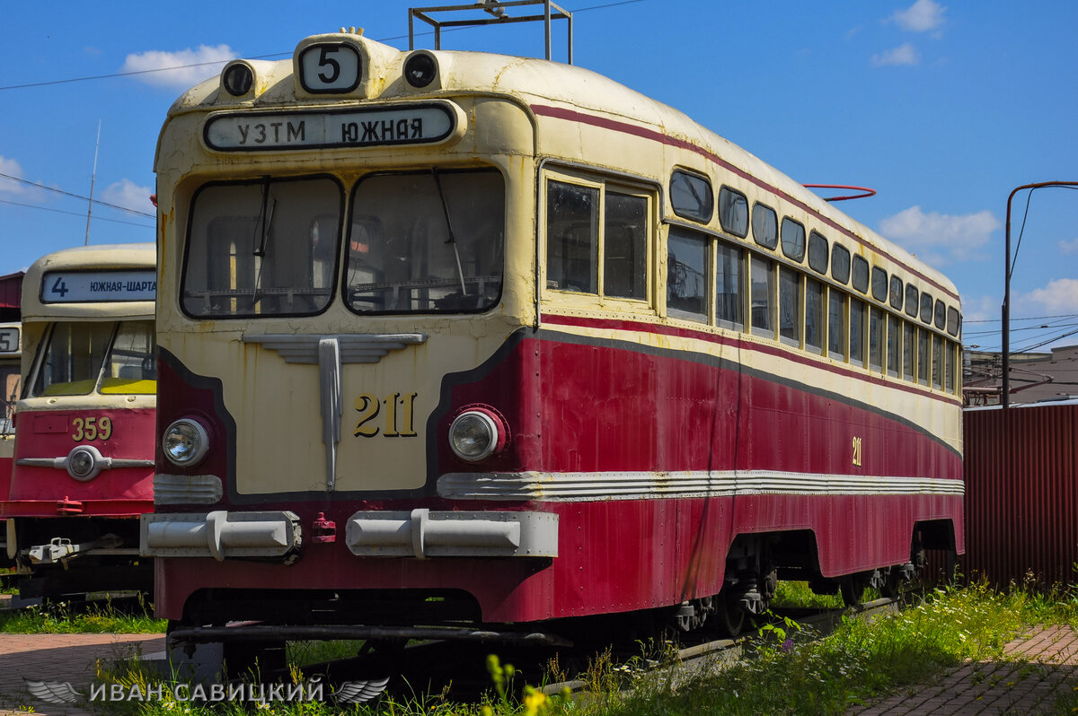трамвайный вагон № 211, серия МТВ-82