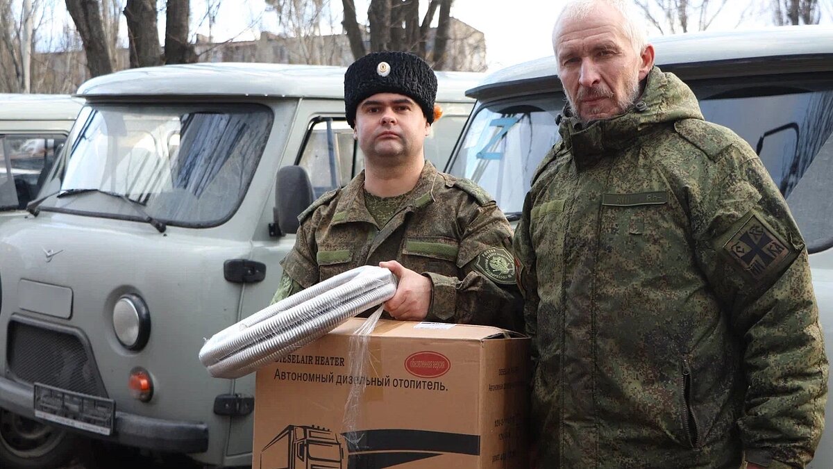    Представители Кубанского казачьего войска передали гуманитарный груз. Фото: Кубанское казачье войско