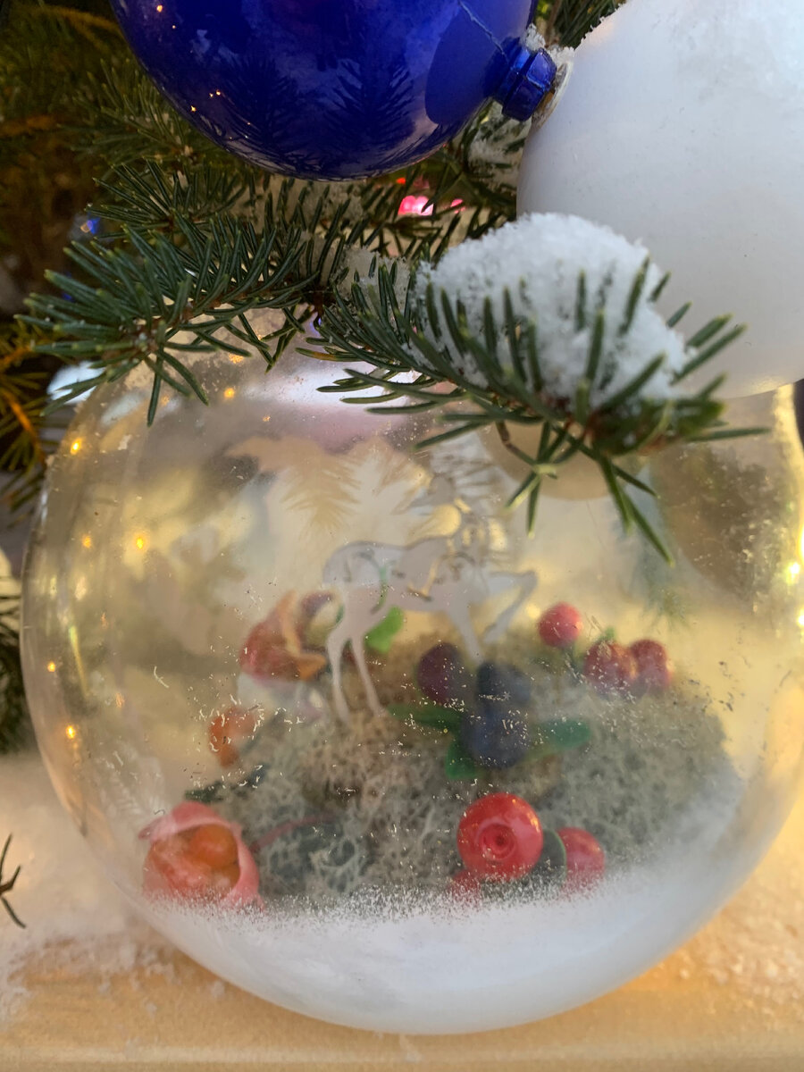 Просто красивый шарик, в парке сфоткала 