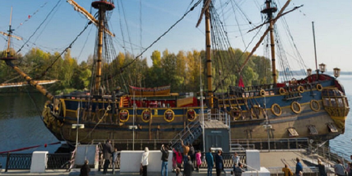 Корабль гото предестинация воронеж. Первый корабль петра в воронеже. Корабль-музей гото предестинация в воронеже. Гото предестинация в воронеже. Корабль-музей «гото-предестинация».