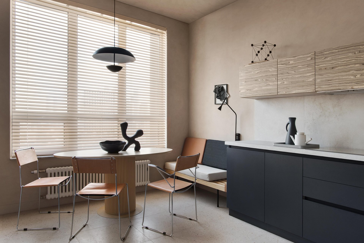 Интерьер кухни в квартире 70 кв.м, ЖК «Сердце Столицы». Дизайнеры: Анна Козлова и Венера Терегулова, студия Via interior buro; фотограф: Ольга Мелекесцева