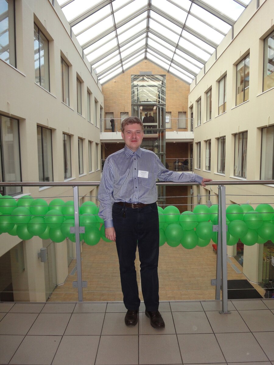 Октябрь 2011 года