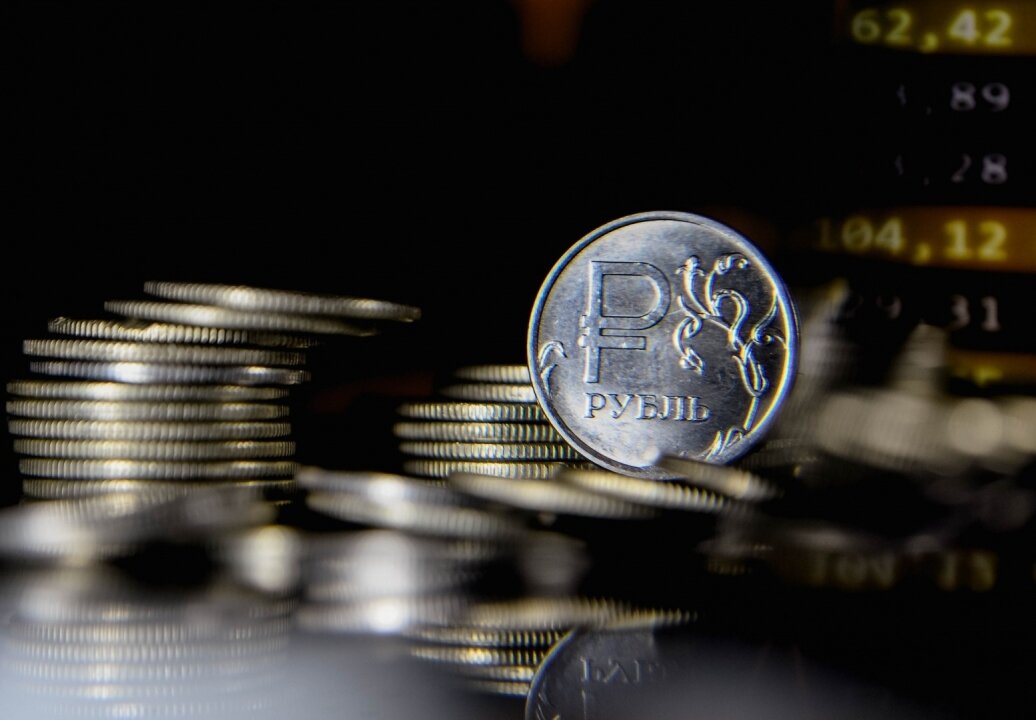    Россия увеличила долю рубля во внешней торговле до 40%