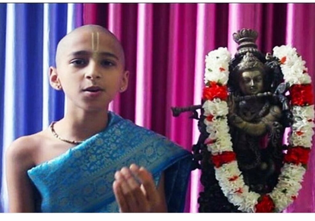 Теперь наши телевизионщики вовсю раскручивают этого парня из Индии. Реально - надоели. Фото Яндекс.Картинки. 