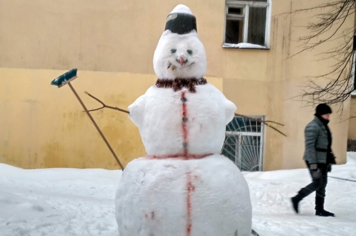    Как слепить снеговика.