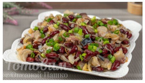 Салат с копченой скумбрией