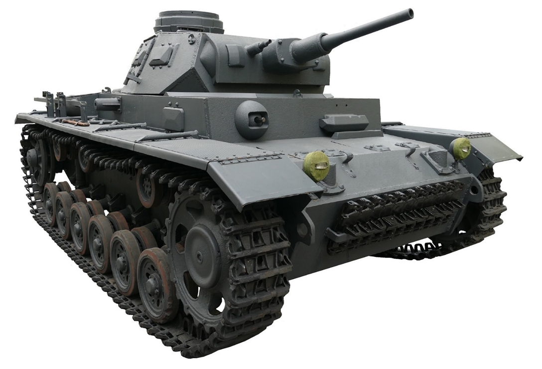 ТТХ Pz.Kpfw.III Ausf J: Боевая масса – 21,5 т. Броня: лоб и корма надстройки и корпуса – 50 мм, башня и борта – 30 мм. Двигатель — «Майбах» НL 120TR. Скорость — 40 км/ч. Запас хода — 155 км. Вооружение: 50-мм пушка 5cm KwK38 L/42 и два 7,92-мм пулемета MG34. 