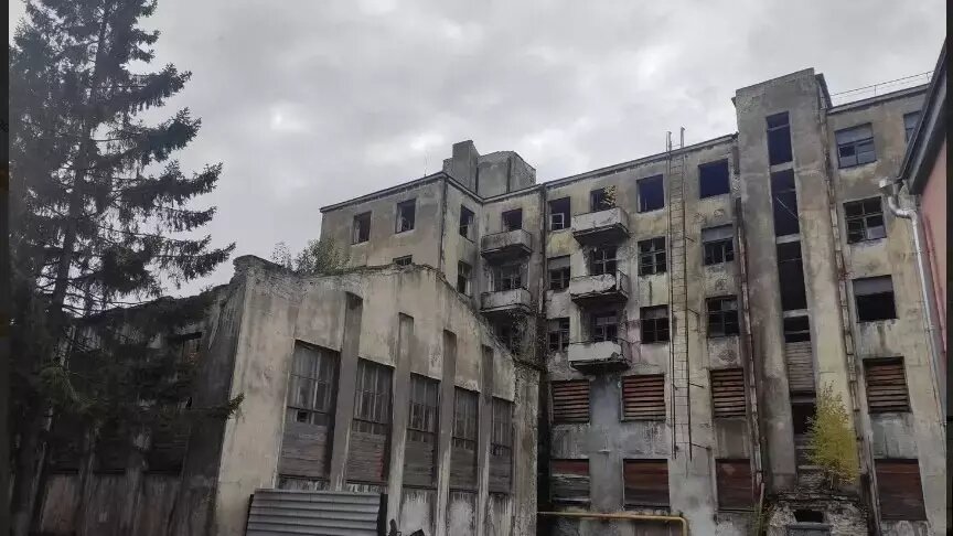     Здание дома-коммуны «Дом чекиста» в Нижнем Новгороде могут начать реставрировать в 2024 году. Об этом глава УГООКН региона Григорий Меламед рассказал в Сети, отвечая на вопросы подписчиков.