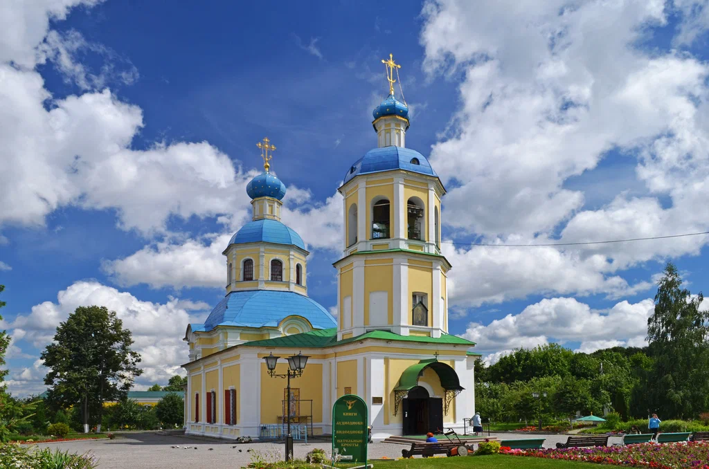 Церковь Петра и Павла в Ясенево