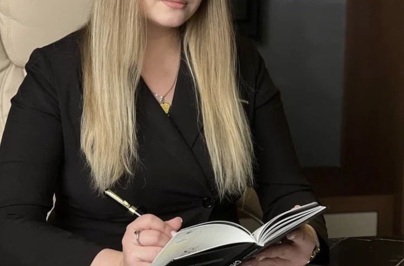 Ждать когда кредитор пропустит срок исковой давности, ждать минимум 3 года