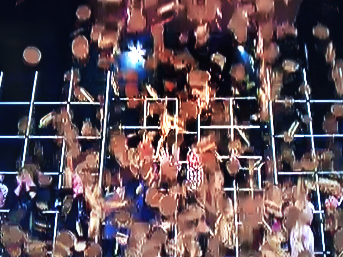 Золотой дождь из трех миллионов