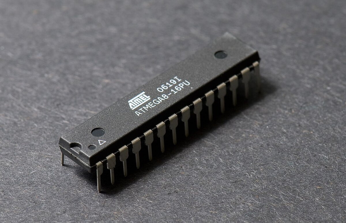 Atmel AVR ATmega8
