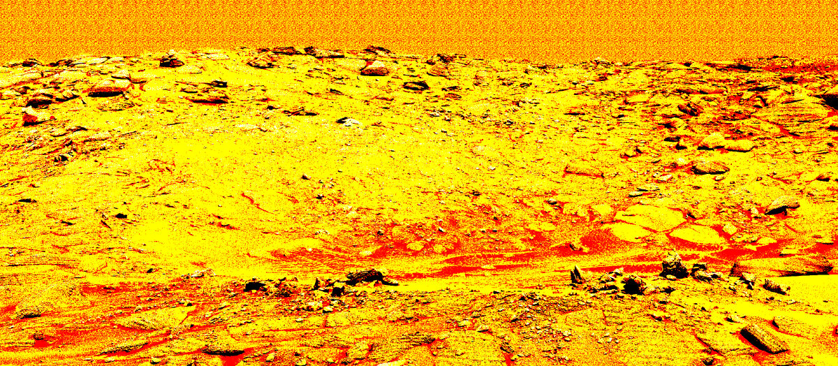 Частицы пыли и песка поднялись в марсианское небо и согласно теории вероятности имени Чарльза Дарвина образовали в небе случайный узор, немного похожий на компьютерный фон.