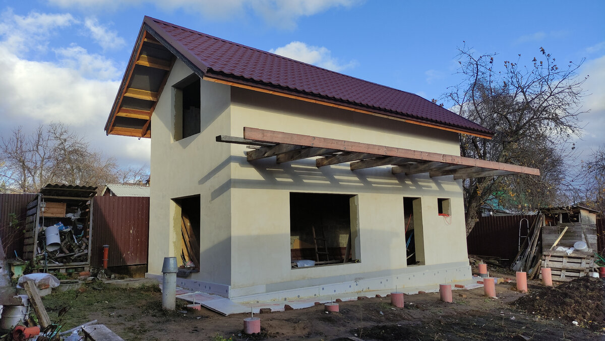 2023 год. Это мой дом размерами 4,5 х 9. Два этажа, площадь каждого по 40 кв.м!