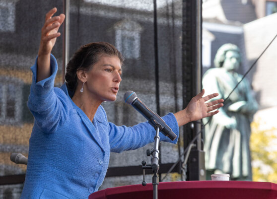    Новая партия в Германии выступит за отмену санкций по РФ Сергей Бунеев