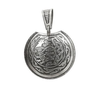 Огненная лисица. Мастерская Алёшиных. По мотивам серебряного колта с фантастическим зверем в густом плетении, найденного в рязанском кладе 1970 г.