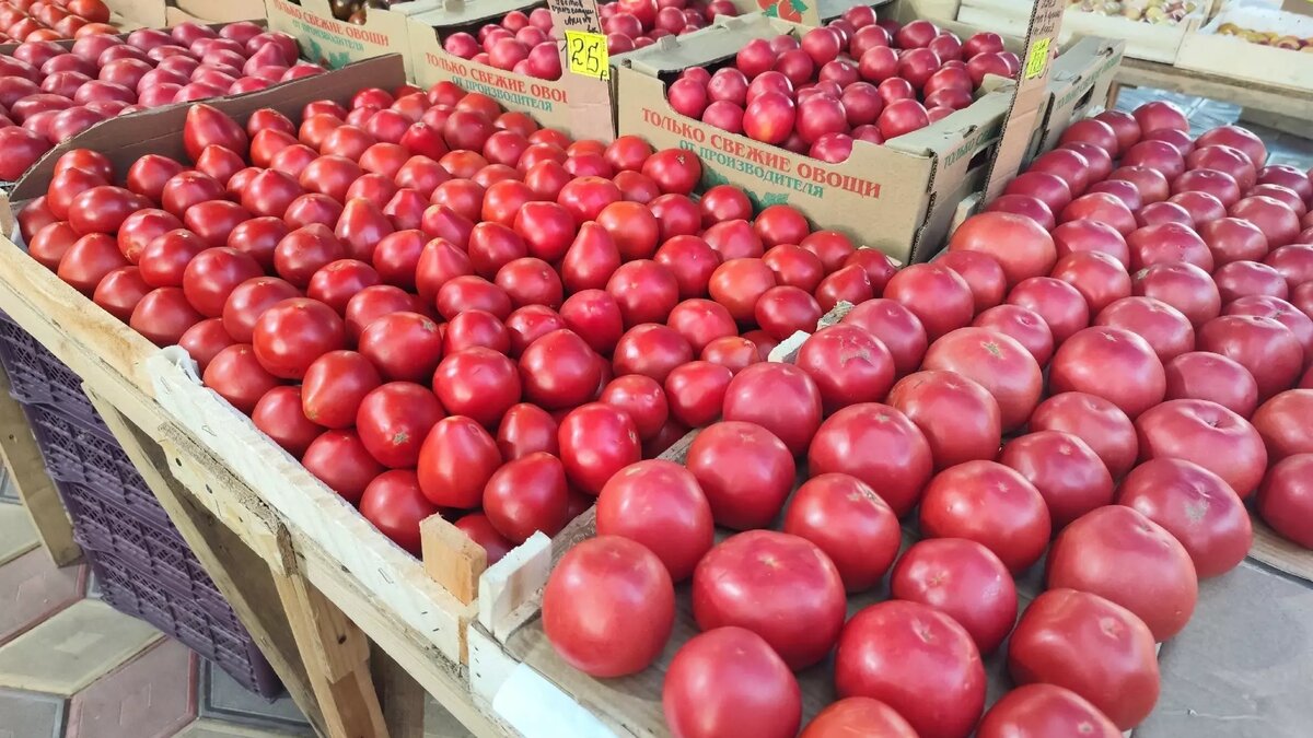     Нижегородцев возмутили подскочившие цены на продукты в магазинах перед Новым годом. Об этом они сообщили в сюжете «Кстати».