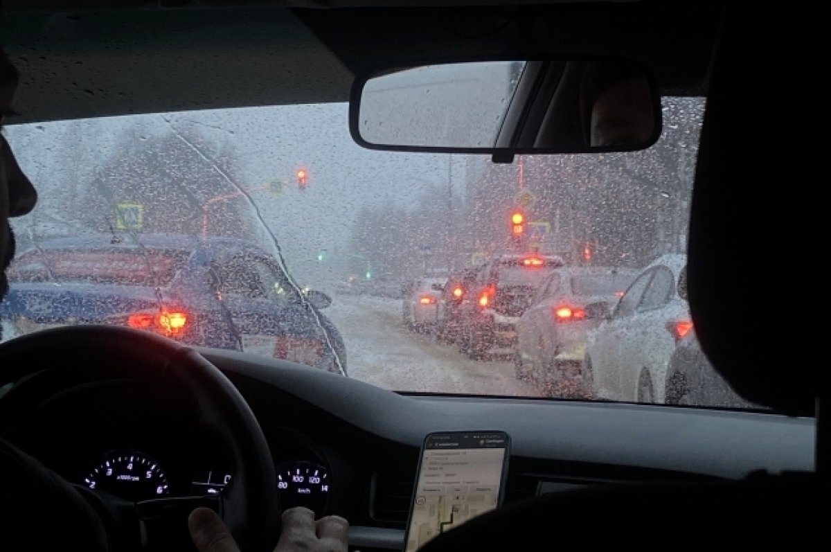    На дорогах Югры продолжают действовать ограничения для движения автомобилей