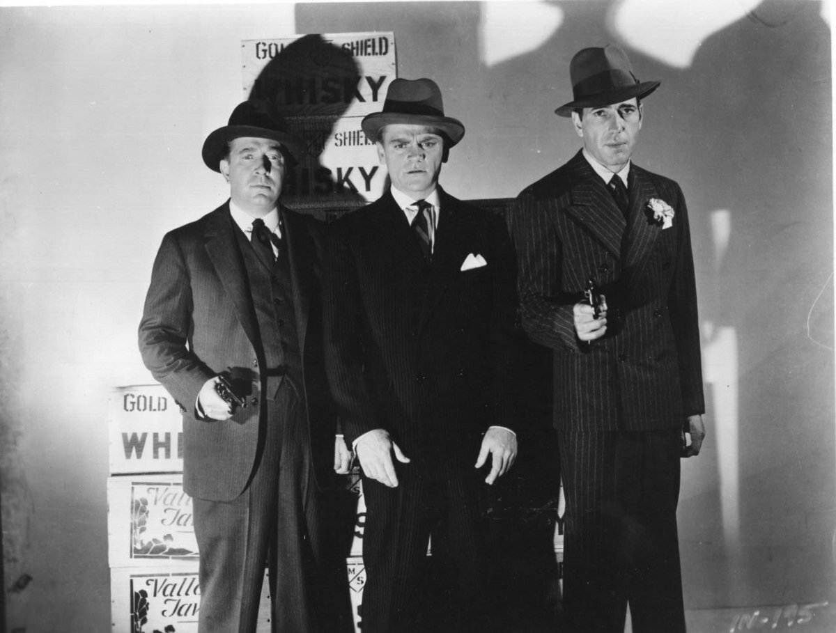Кадр из фильма «Судьба солдата в Америке» (The Roaring Twenties)