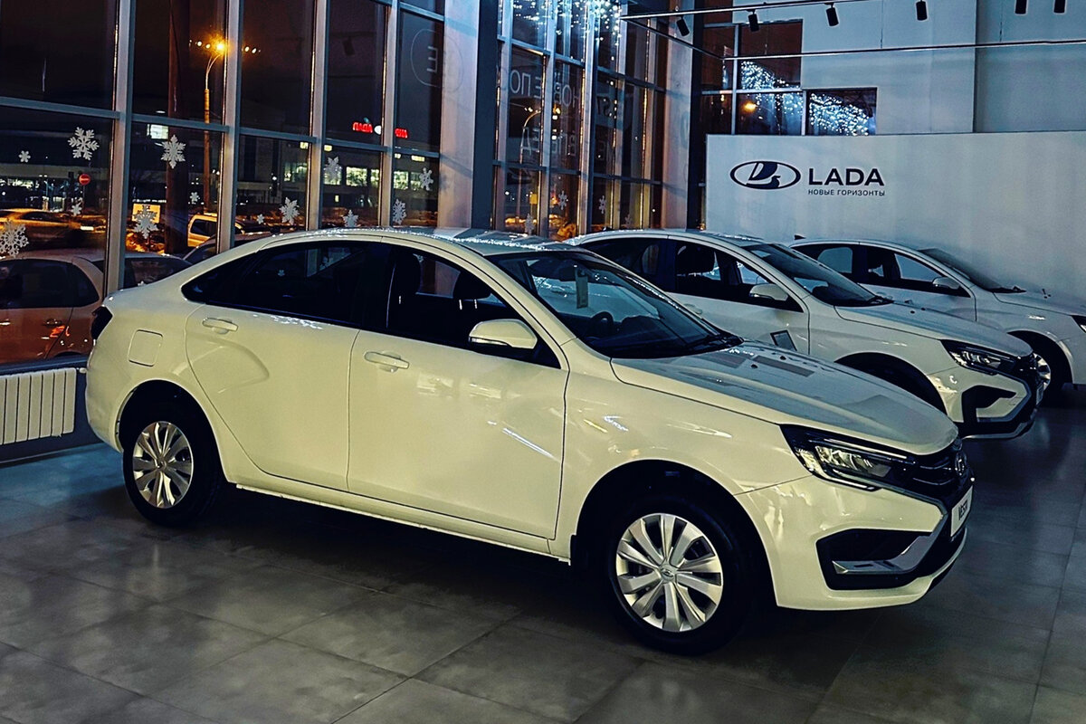 «Сбылась мечта АвтоВАЗа»: Новый "народный" кроссовер Lada с чугунным ...