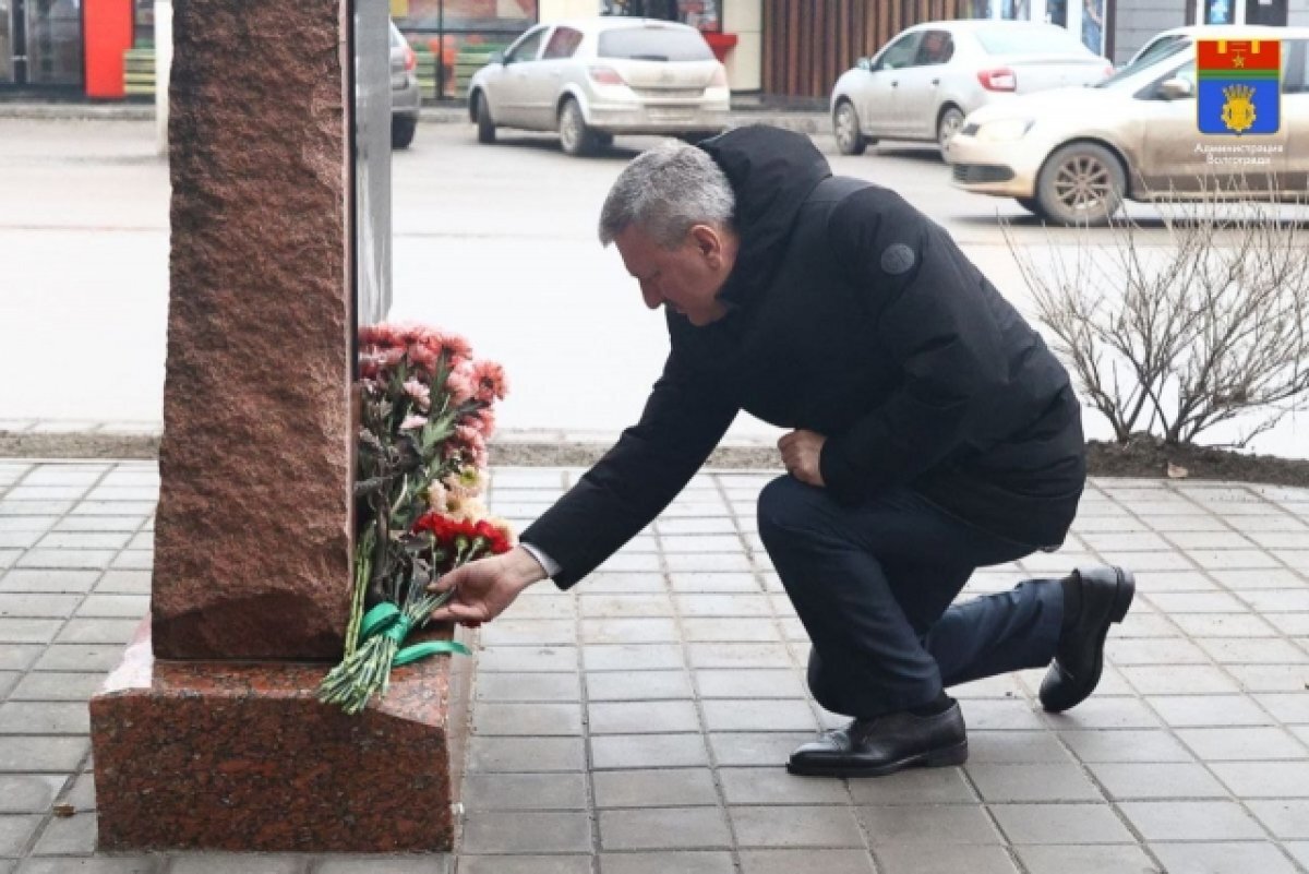    В Волгограде почтили память жертв взрыва в троллейбусе в 2013 году