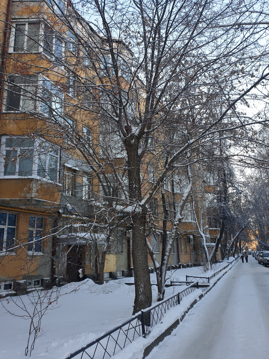 Квартира без кухни и ванной, зато доставка на дом в СССР: как жилось в  городе чекистов | Ешь, путешествуй, живи | Дзен