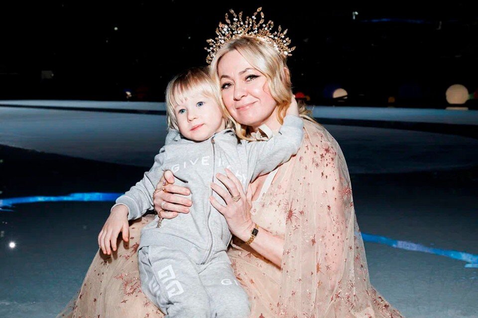    В финале шоу на лед вышел и самый младший Плющенко -3-летний Арсений. Фото: личный архив Плющенко