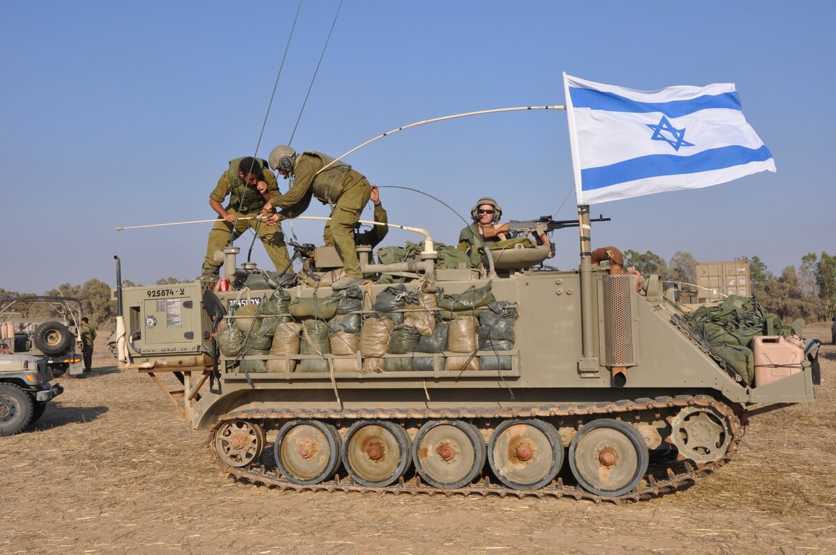 Хотя западные и израильские СМИ постарались об этом умолчать, однако за последние дни армия Израиля отступила сразу из трёх городов в секторе Газа.  1.