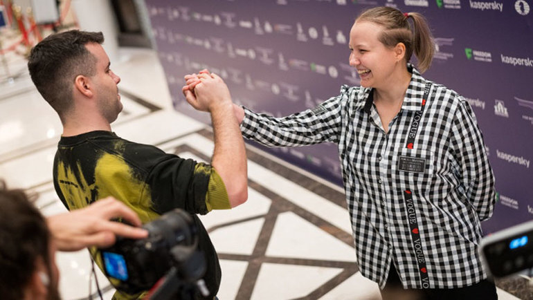    Ян Непомнящий и Валентина Гунина.FIDE