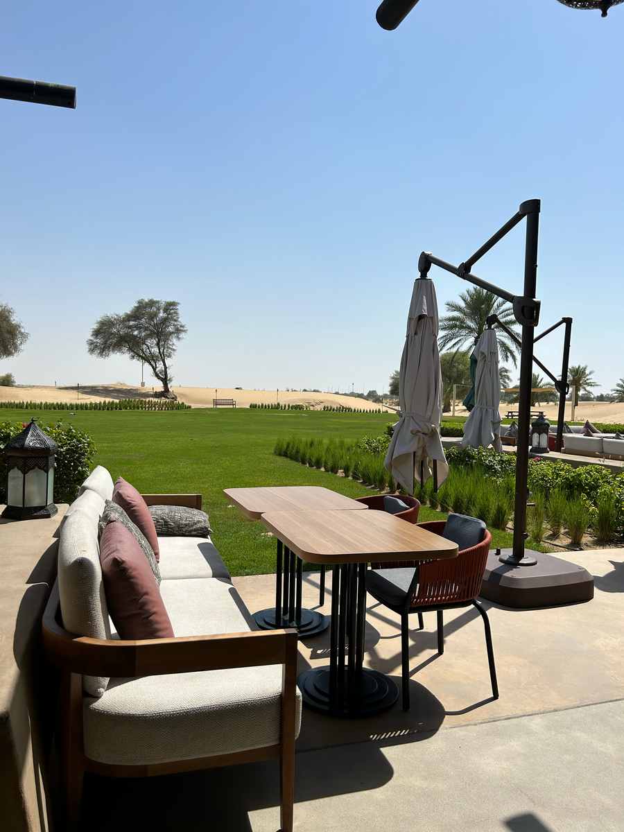 Bab Al Shams - зеленый оазис посреди пустыни