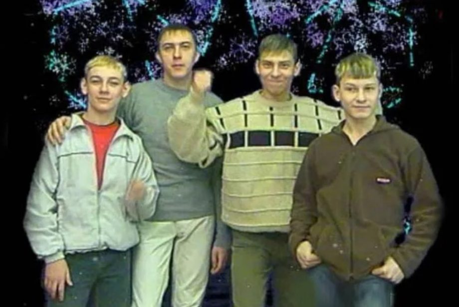  Кадр из клипа «Новый год» / «Стекловата» / Youtube