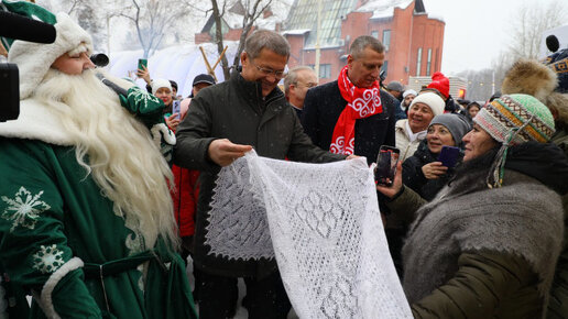 г. Москва. Выставка «Россия». «Терра Зима». Встреча с Послом Беларуси в РФ Дмитрием Крутым, декабрь 2023 г.