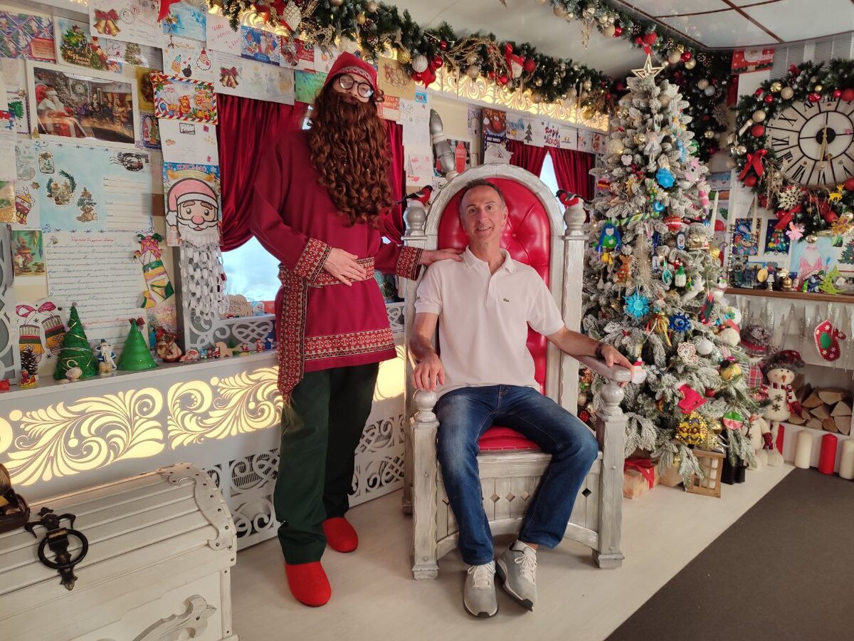 Встреча с Дедом Морозом ( подозрительно молодым) в Сортавале