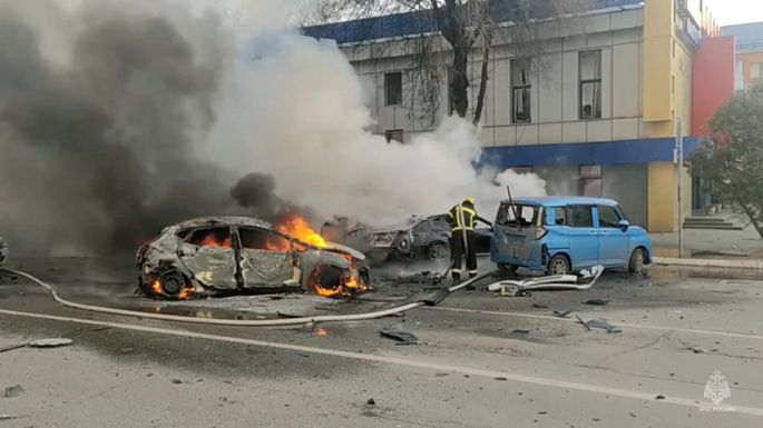 30 декабря Украина обстреляла центр Белгорода, на настоящий момент известно о 20 погибших мирных жителях, ранены 111, в их числе дети. Россия созывает совет безопасности ООН.