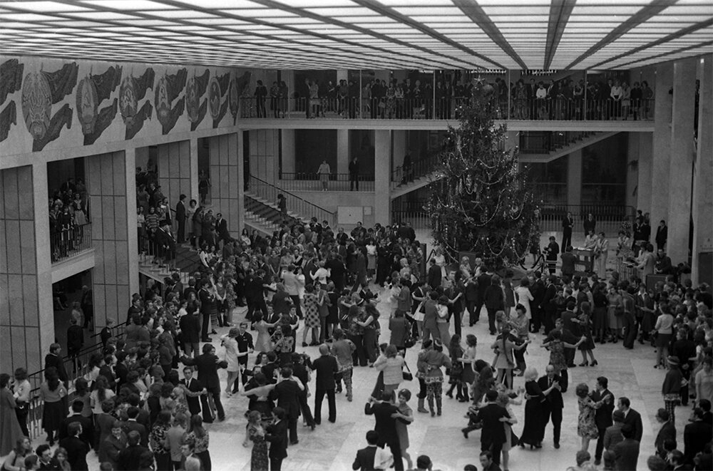    Новогодняя елка в Кремлевском дворце съездов. Фото:  РИА Новости/ Валентин Шияновский