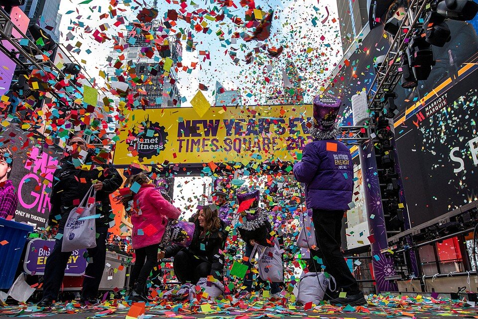    Сайт KP.RU покажет онлайн-трансляцию новогодних празднований во всех уголках планеты REUTERS