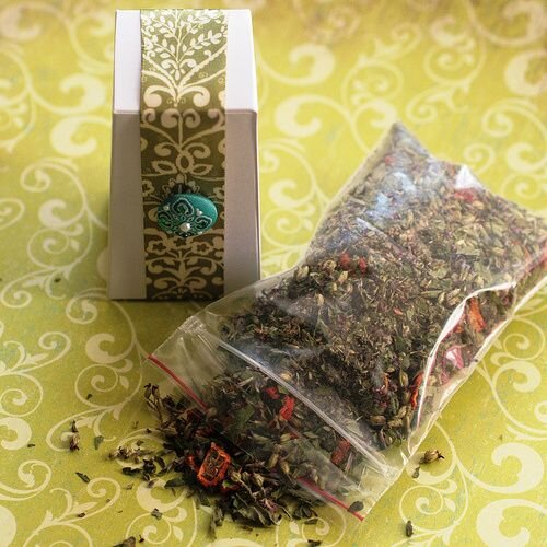 шиповника ягода, мелиссы лист и тысячелистника лист (в равных частях) – очищающий чай, эликсир здоровья