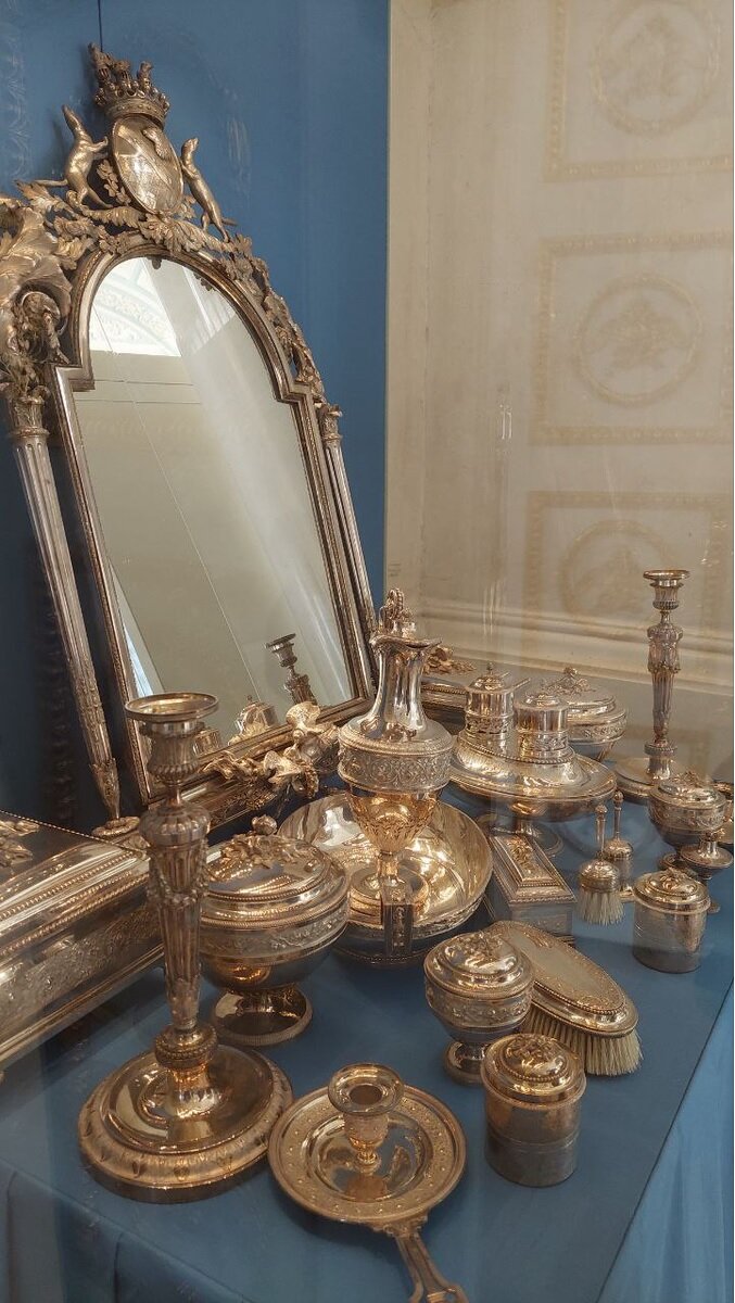 зеркало. вид сбоку для первого посещения