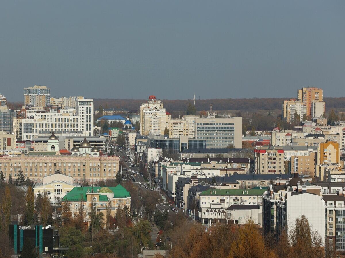    Вид на центральную часть Белгорода с Харьковской горы© РИА Новости / Антон Вергун