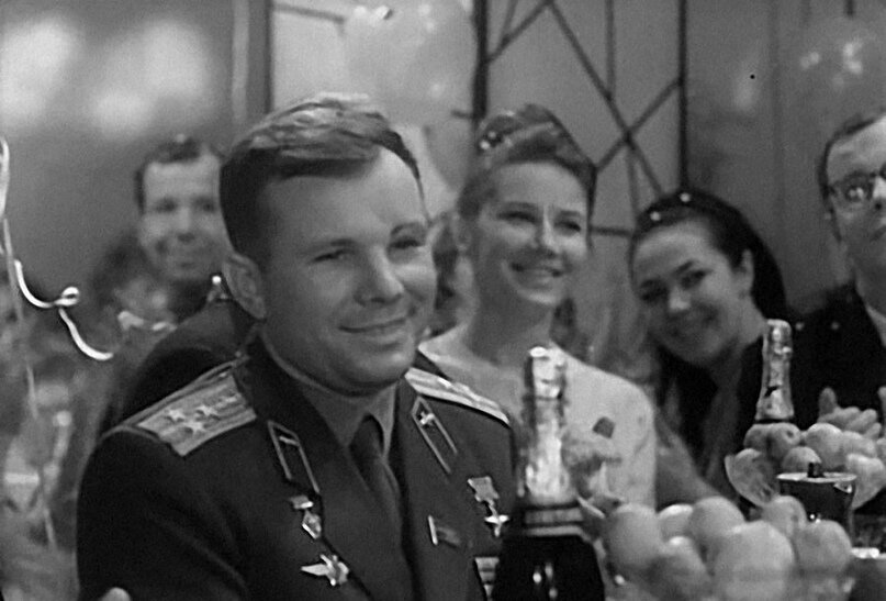 Юрий Гагарин во время "Голубого огонька" 31 декабря 1962 года. Фото взято из открытых источников. 