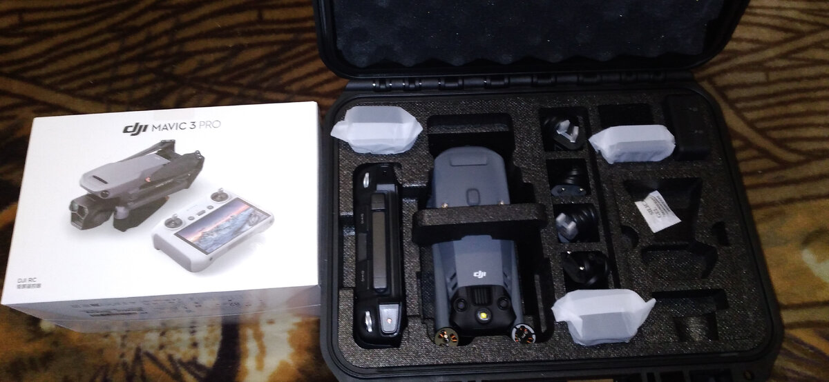 Мавики, аккумуляторы, зарядное устройство 