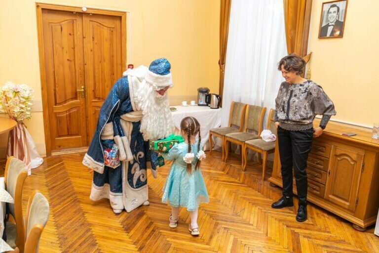    Минкульт Оренбуржья исполнил мечты юных оренбуржцев на «Елке желаний» Белов Михаил Александрович