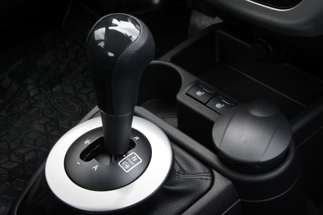 Внешний вид селектора кпп на Ладе - 2190 - Гранта