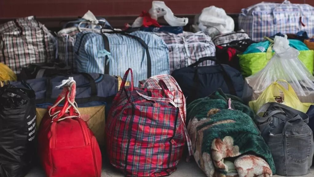     В декабре южную границу США со стороны Мексики пересекли 225 тыс. мигрантов, что является рекордным месячным показателем с 2000 года. Большинство из них прибывали в страну незаконно.