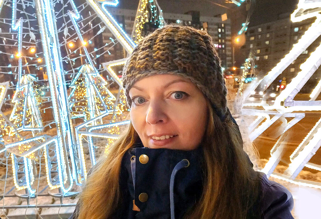 Ваша автор у отчего дома