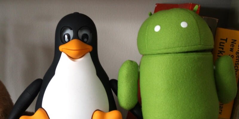 Операционная система Android, лидирующая на мировом рынке мобильных устройств, создана на базе ядра ОС для стационарных ПК Linux.