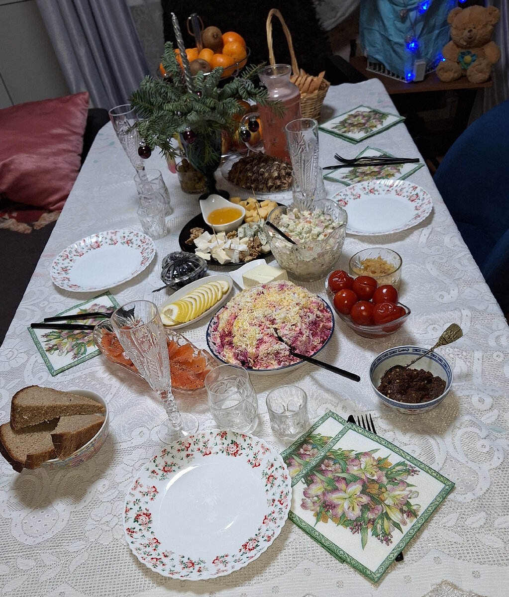 Скромненько
