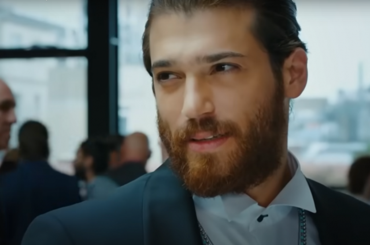    Джан Яман занял 37 место в рейтинге 100 самых красивых мужских лиц.