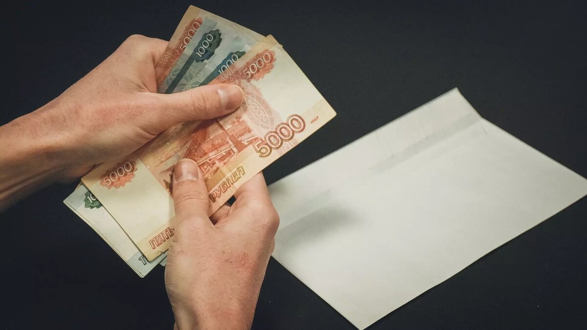     С 1 января 2024 года минимальный размер оплаты труда в России увеличится на 18,5%, пишет ТАСС.